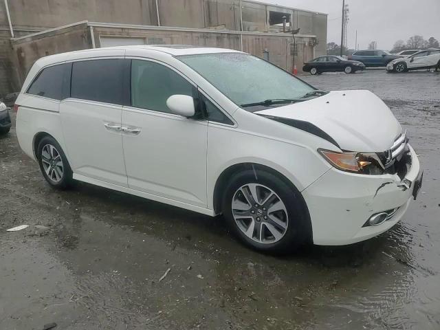 2015 Honda Odyssey - Image 11