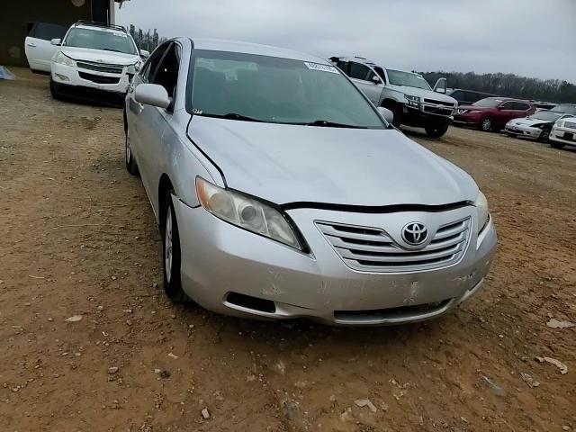 2009 Toyota Camry - Image 11