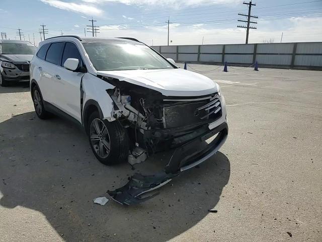 2015 Hyundai Santa Fe - Image 12