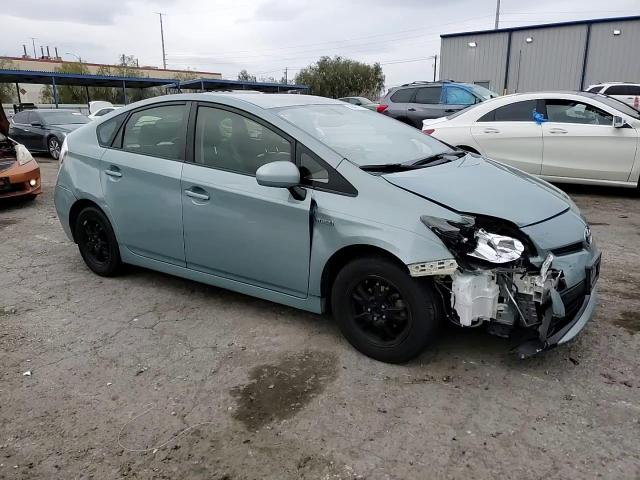 2015 Toyota Prius - Image 11