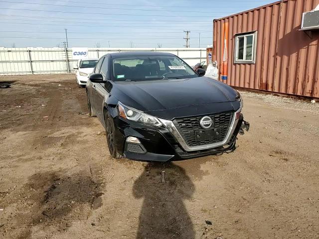 2019 Nissan Altima - Image 10