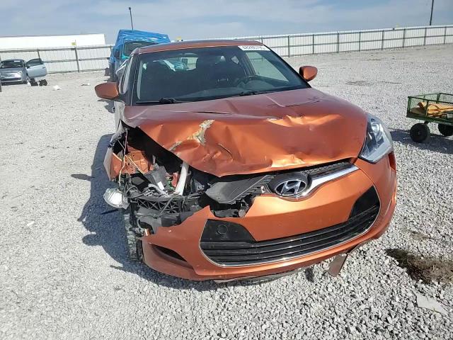 2013 Hyundai Veloster - Image 10