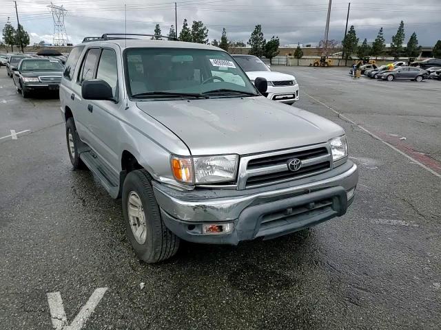 2000 Toyota 4Runner - Image 11