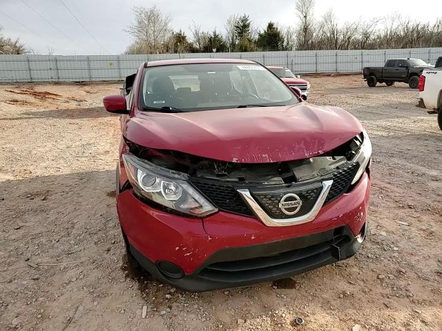 2018 Nissan Rogue - Image 11