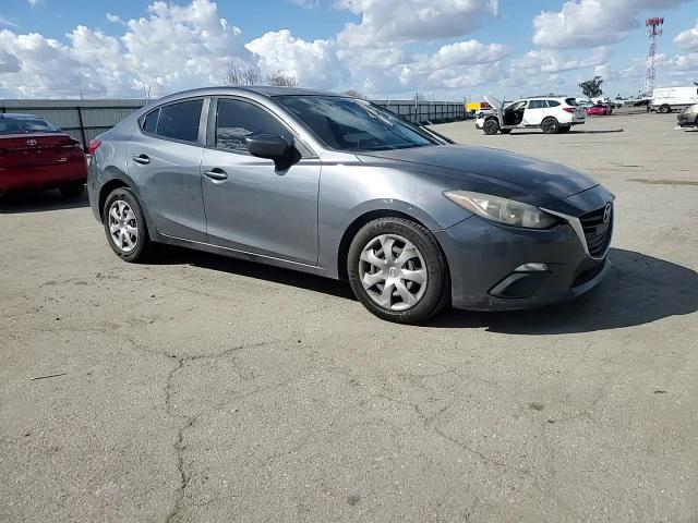 2016 Mazda 3 - Image 10