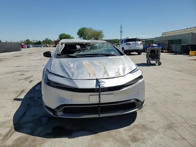 2024 Toyota Prius - Image 14