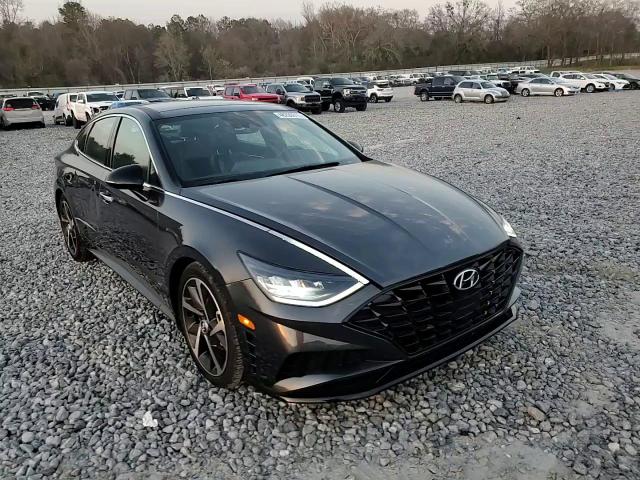 2021 Hyundai Sonata - Image 11