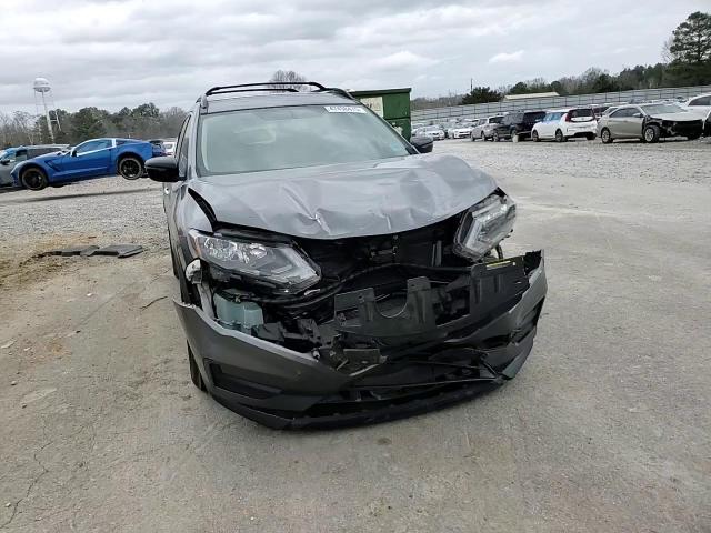 2018 Nissan Rogue - Image 11