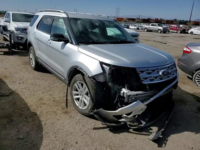 2019 Ford Explorer - Image 12