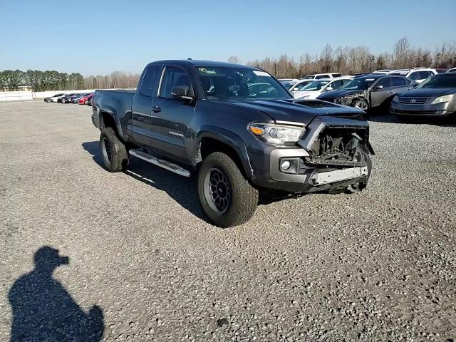 2017 Toyota Tacoma - Image 10