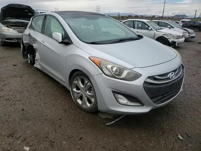 2014 Hyundai Elantra - Image 10