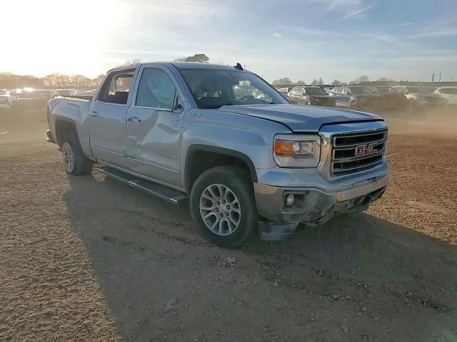 2015 GMC Sierra - Image 10