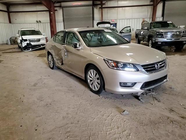2013 Honda Accord - Image 11