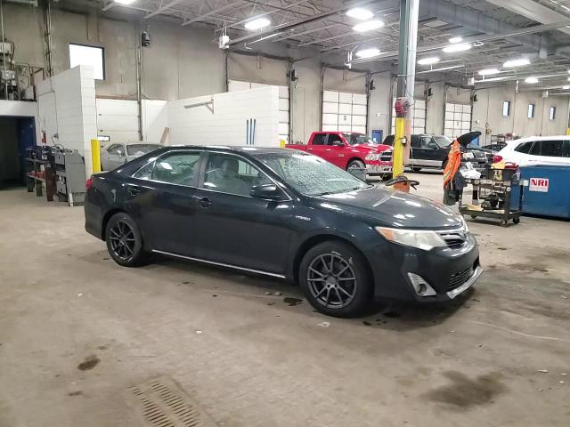 2012 Toyota Camry - Image 10