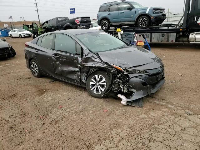 2017 Toyota Prius - Image 11