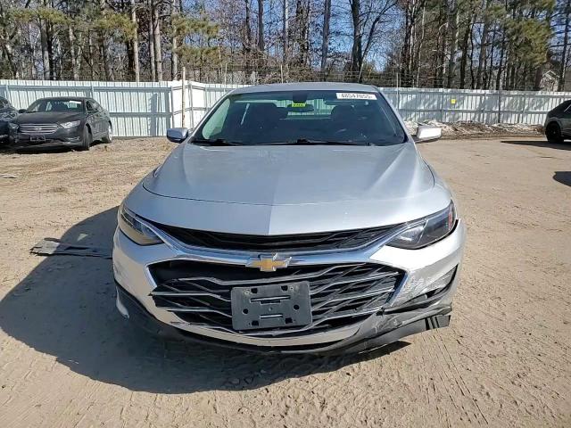 2019 Chevrolet Malibu - Image 11