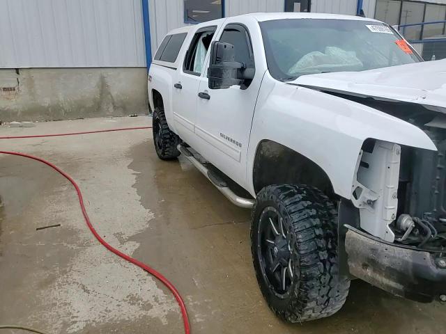 2012 Chevrolet Silverado - Image 13