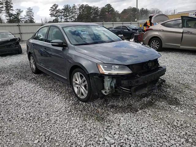 2017 Volkswagen Jetta - Image 14