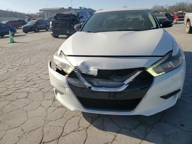 2016 Nissan Maxima - Image 11