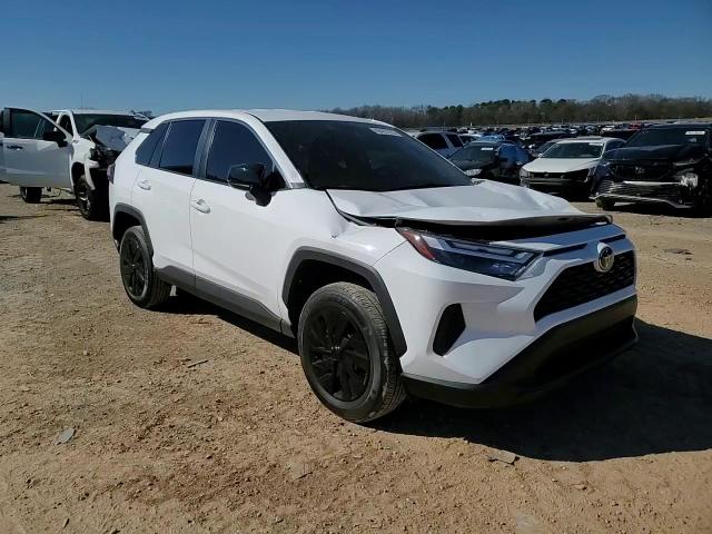 2024 Toyota RAV 4 - Image 11
