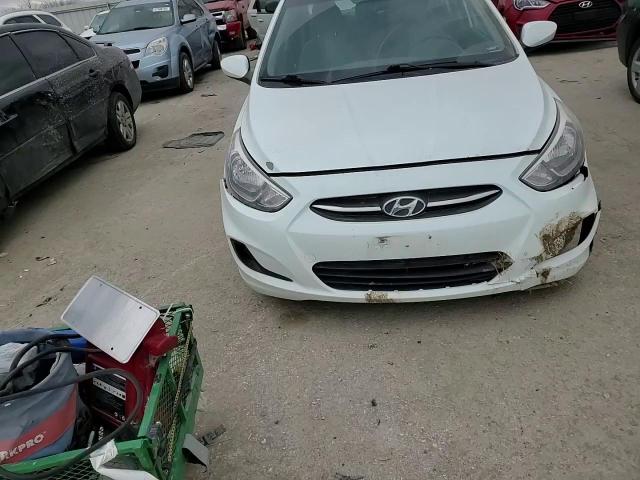 2015 Hyundai Accent - Image 11