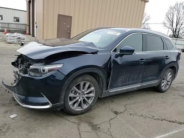 2023 Mazda CX-9 - Image 11