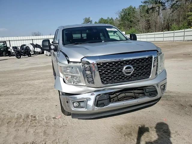 2017 Nissan Titan - Image 11