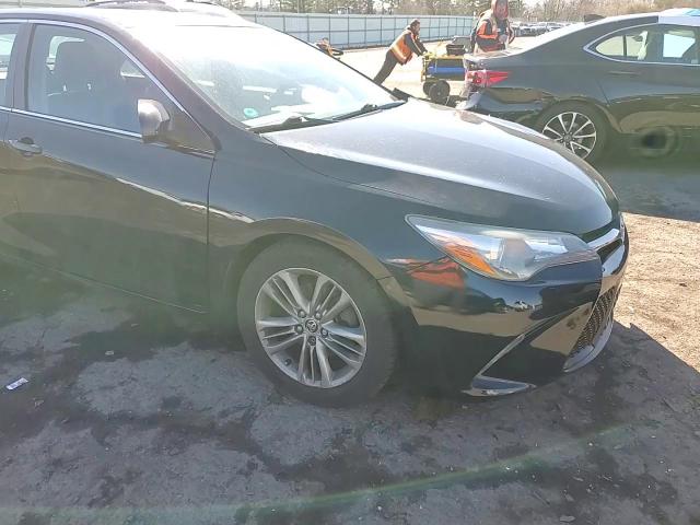2015 Toyota Camry - Image 11