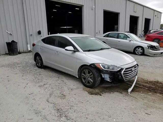 2018 Hyundai Elantra - Image 11