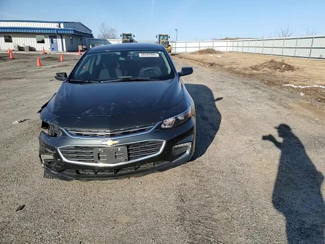 2017 Chevrolet Malibu - Image 11