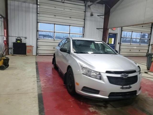 2014 Chevrolet Cruze - Image 14