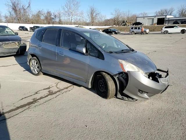 2010 Honda Fit - Image 11