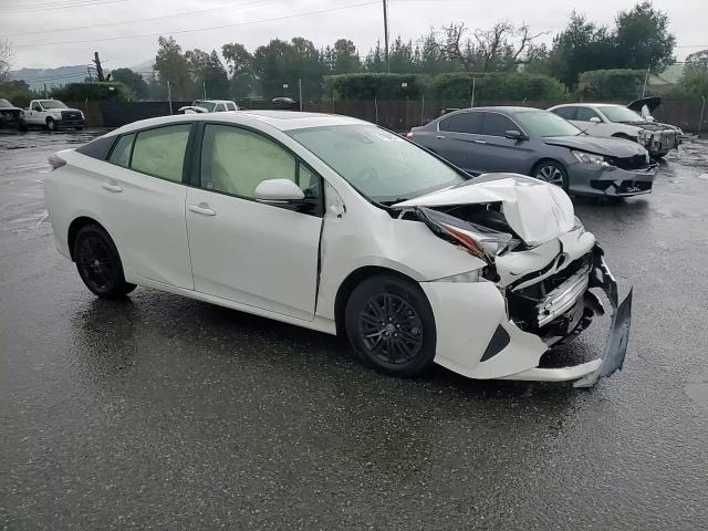 2016 Toyota Prius - Image 10