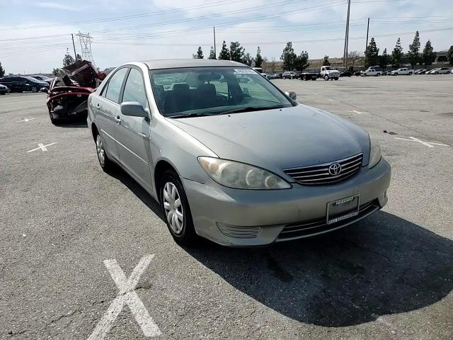 2006 Toyota Camry - Image 10