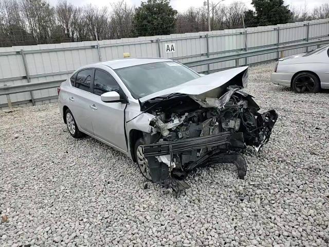 2019 Nissan Sentra - Image 10