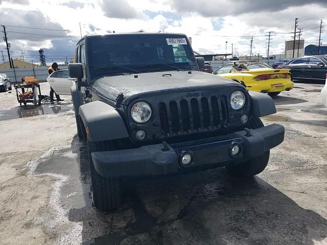 2016 Jeep Wrangler - Image 11