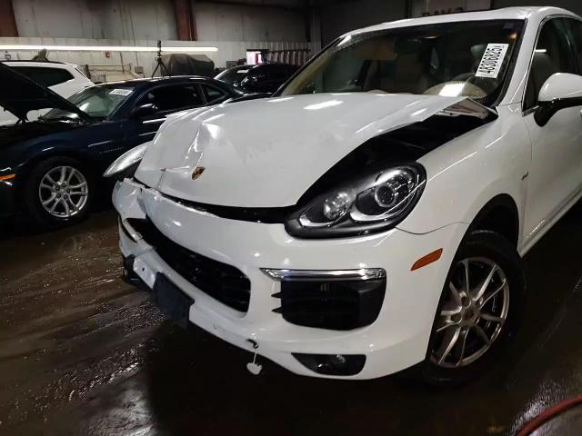 2015 Porsche Cayenne - Image 13