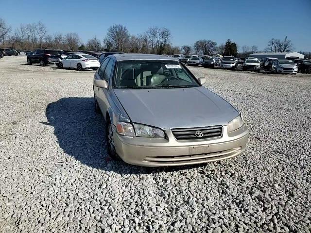 2000 Toyota Camry - Image 11