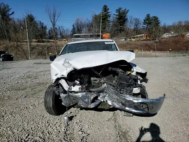 2015 RAM 1500 - Image 11