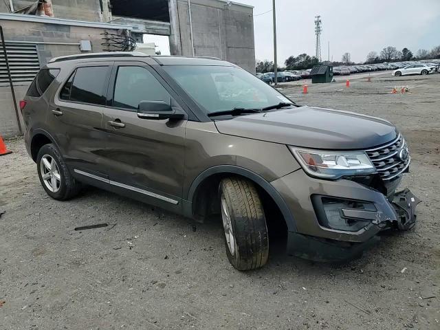 2016 Ford Explorer - Image 11
