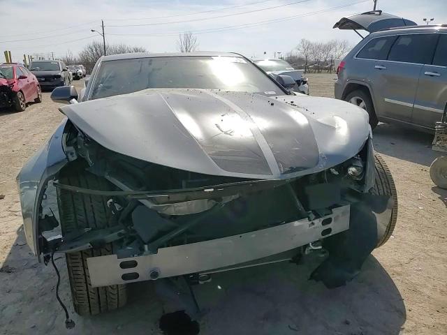 2020 Chevrolet Camaro - Image 11