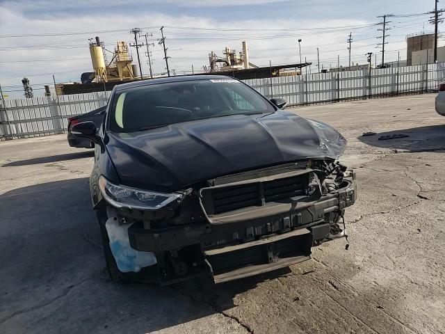 2019 Ford Fusion - Image 11