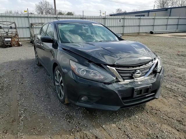 2016 Nissan Altima - Image 10