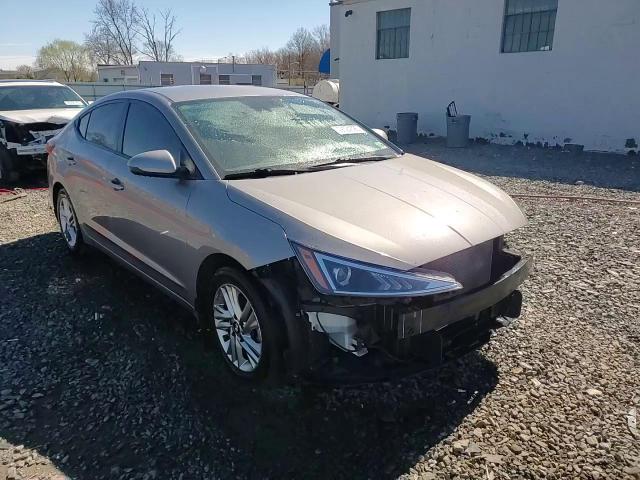 2020 Hyundai Elantra - Image 14