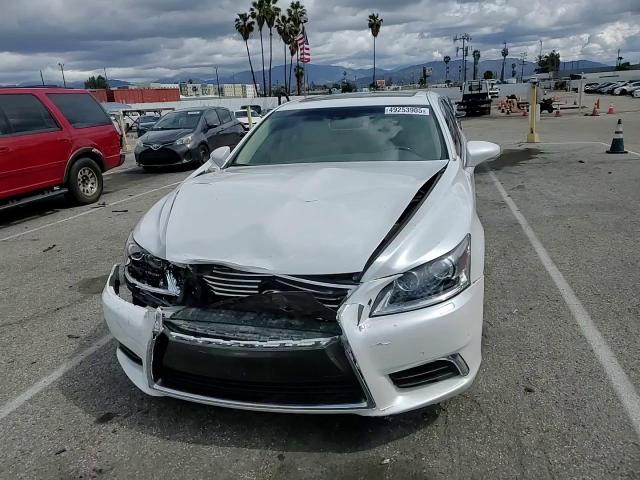 2017 Lexus LS - Image 11
