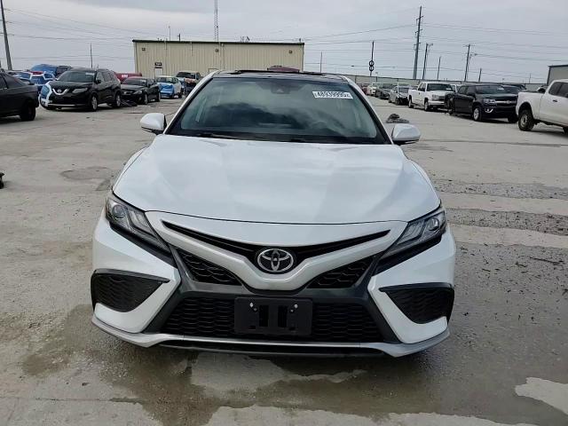 2021 Toyota Camry - Image 13