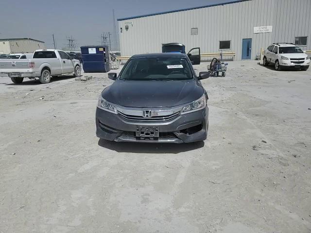 2017 Honda Accord - Image 10