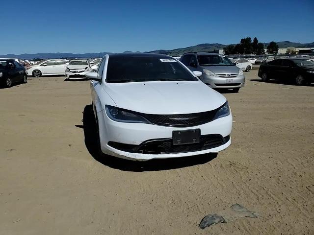 2015 Chrysler 200 - Image 11