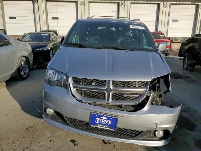 2018 Dodge Caravan - Image 11