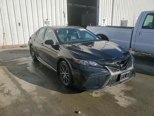 2023 Toyota Camry - Image 13